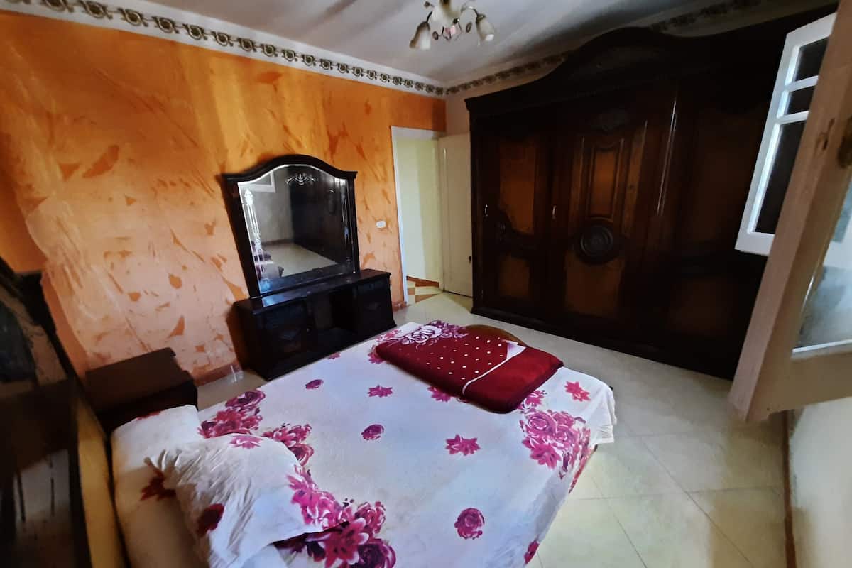 Deluxe Apartment | 3 bedrooms, Egyptian cotton sheets, premium bedding, memory-foam beds