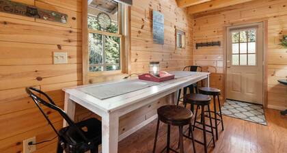Northern Exposure Oscoda Cottage