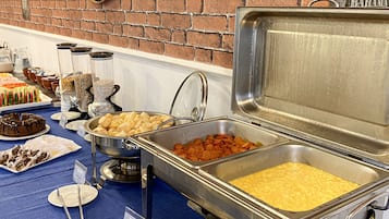 Free daily buffet breakfast