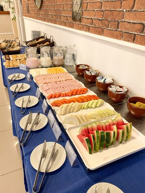 Dagelijks ontbijtbuffet inbegrepen