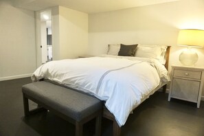 2 bedrooms, desk, iron/ironing board, free WiFi