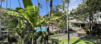 Contemporary Studio 1 minute to the Ocean!