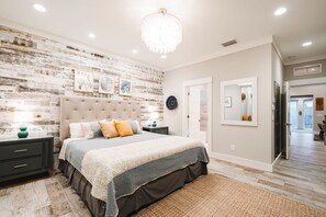 4 camere, ferro/asse da stiro, culla da viaggio, Wi-Fi gratuito