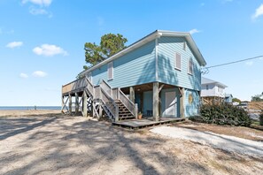 Exterior - Bayfront Vacation Home - gorgeous views and perfect for family vacation (Gulf Shores)
