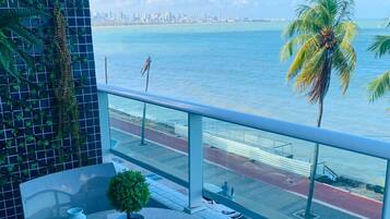 Apartamento Elite | Restaurante al aire libre