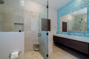 Bruser, hårtørrer, Shampoo