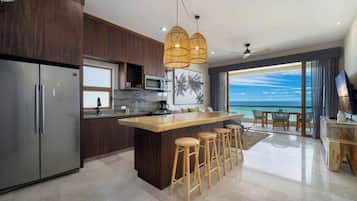 Highchair, kitchen islands