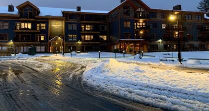 THE PENTHOUSE at Cranmore Mt. Resort, N. Conway, 4-season pool, near Story Land!