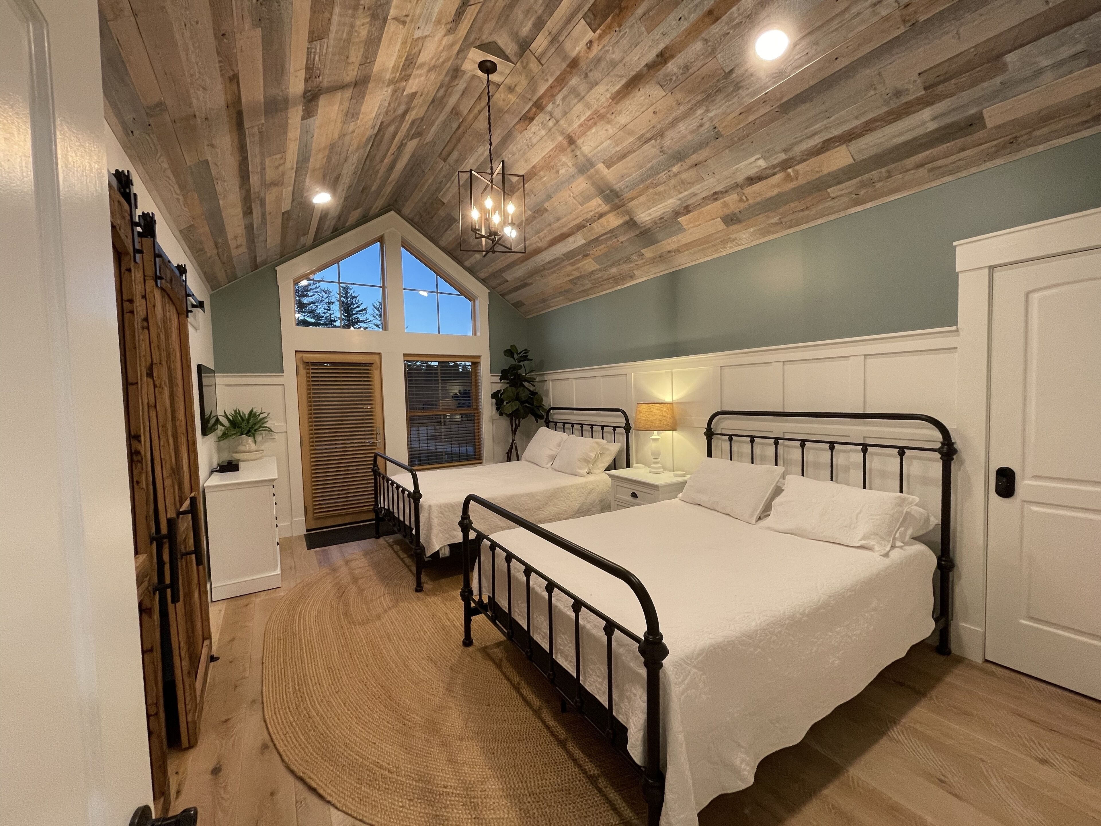 3 chambres, fer et planche à repasser, Wi-Fi, literie fournie