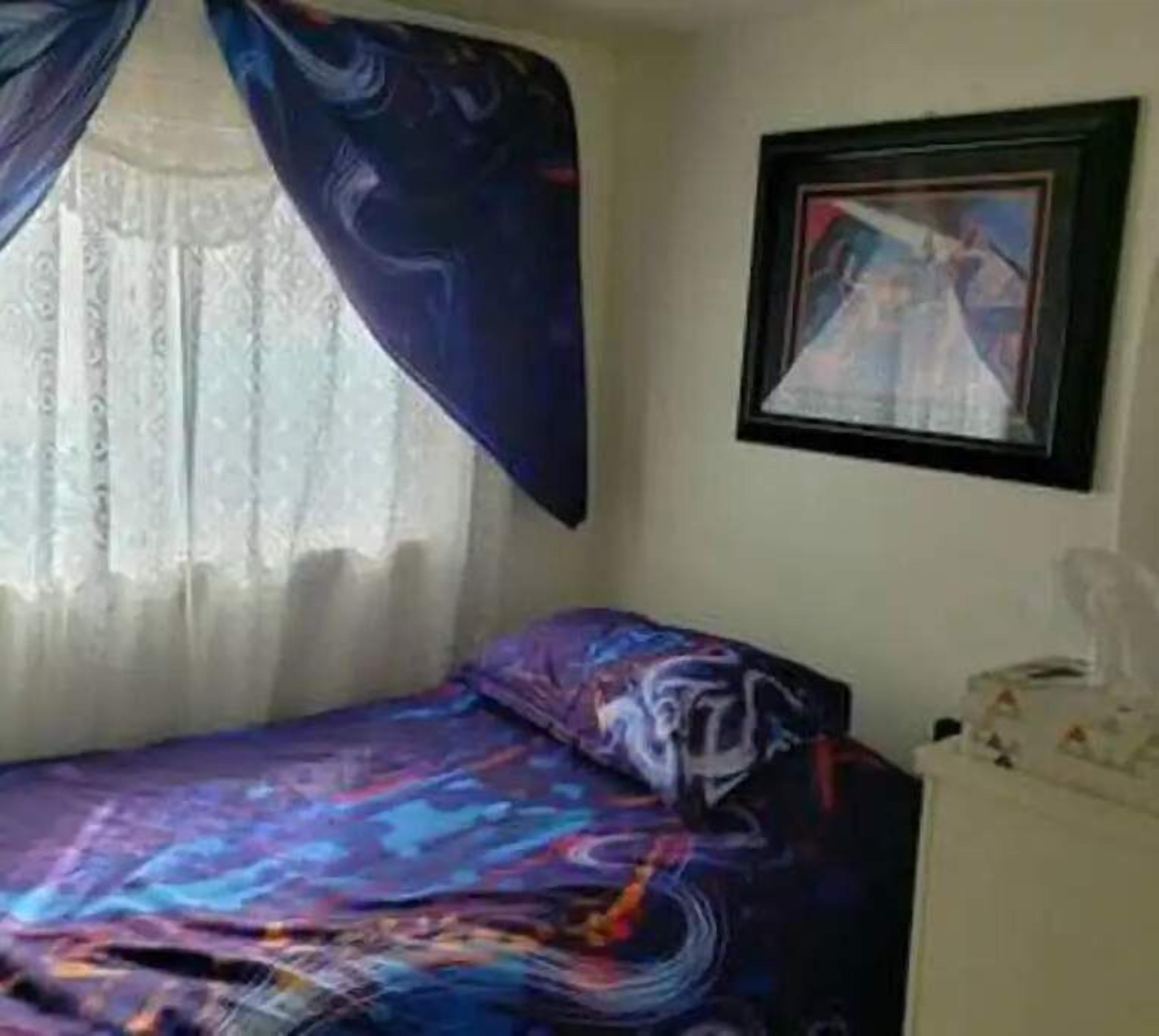 2 bedrooms, bed sheets