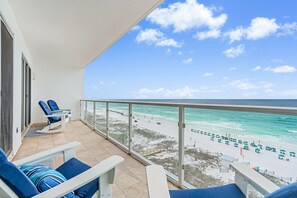 Property grounds - Gulf-front gem with pool, hot tub, beach access, balcony & panoramic view (Destin)