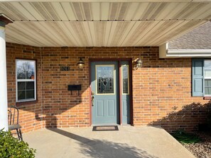 Exterior detail - Country Charm! Billiards and Ping Pong Table & Sunroom, Spacious & Sleeps 14! (Mountain Grove)