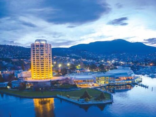 Sandy Bay Unit next to Casino, 5 min to CBD