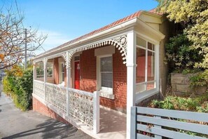 Exterior - Outstanding Quality Renovation, so close to CBD. (Hobart)
