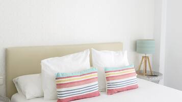 2 chambres, fer et planche à repasser, accès Internet, draps fournis