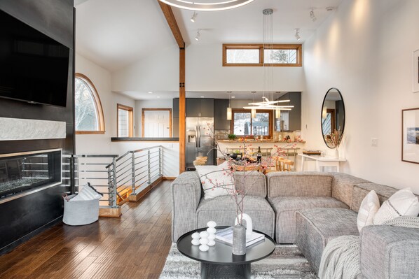 Smart TV, fireplace, offices