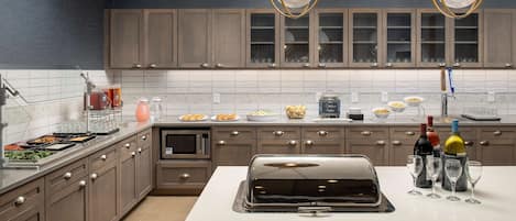 Free daily breakfast