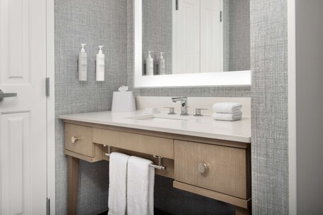 Homewood Suites by Hilton Destin - Image 35