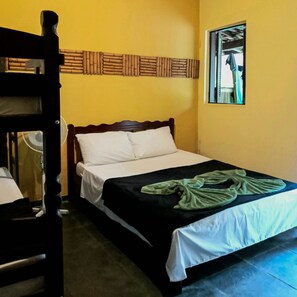 1 chambre, Wi-Fi gratuit, draps fournis