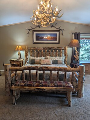 4 bedrooms, desk, iron/ironing board, WiFi - Private Mountain Tranquility for large families near Rocky Mountain National Pk! (Allenspark)