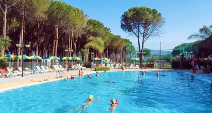 Wonderful private villa for 4 people with WIFI, pool, A/C, terrace and pets allowed