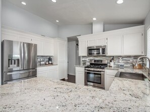 Private kitchen - Spacious Home near Surf Ranch w/Pool! (Lemoore)