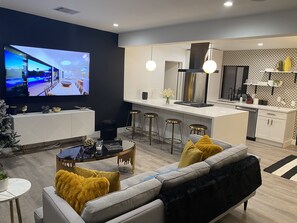 Smart TV, music library, stereo