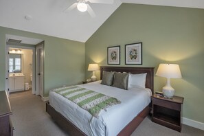 2 bilik tidur, ruang kerja komputer riba, seterika/papan seterika 