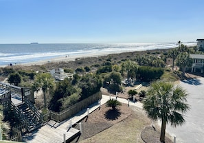 Property grounds - Modern Ocean Front Condo!! Community Pool & Pier! (Isle Of Palms)