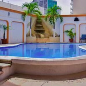 Interior - HM Dora II (Acapulco)