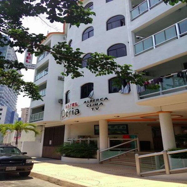 Exterior - HM Dora II (Acapulco)