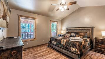 Studio (3 Bedrooms) | Property amenity