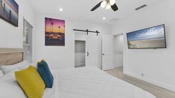 Casa, varias camas, patio, vista al jardín | 3 habitaciones, wifi gratis y ropa de cama