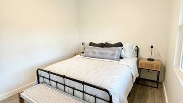 2 bedrooms, free WiFi, bed sheets