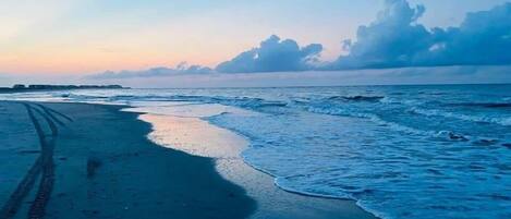 House, 5 Bedrooms | Beach