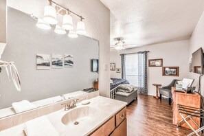 Studio (6 Bedrooms) | Property amenity - Sisters Too by Ruidoso Vacation Rentals (Alto)