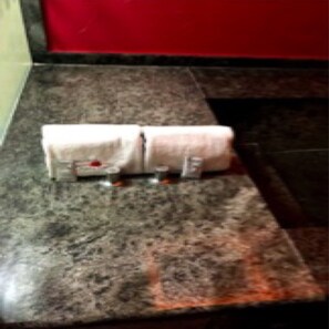 Shower, towels