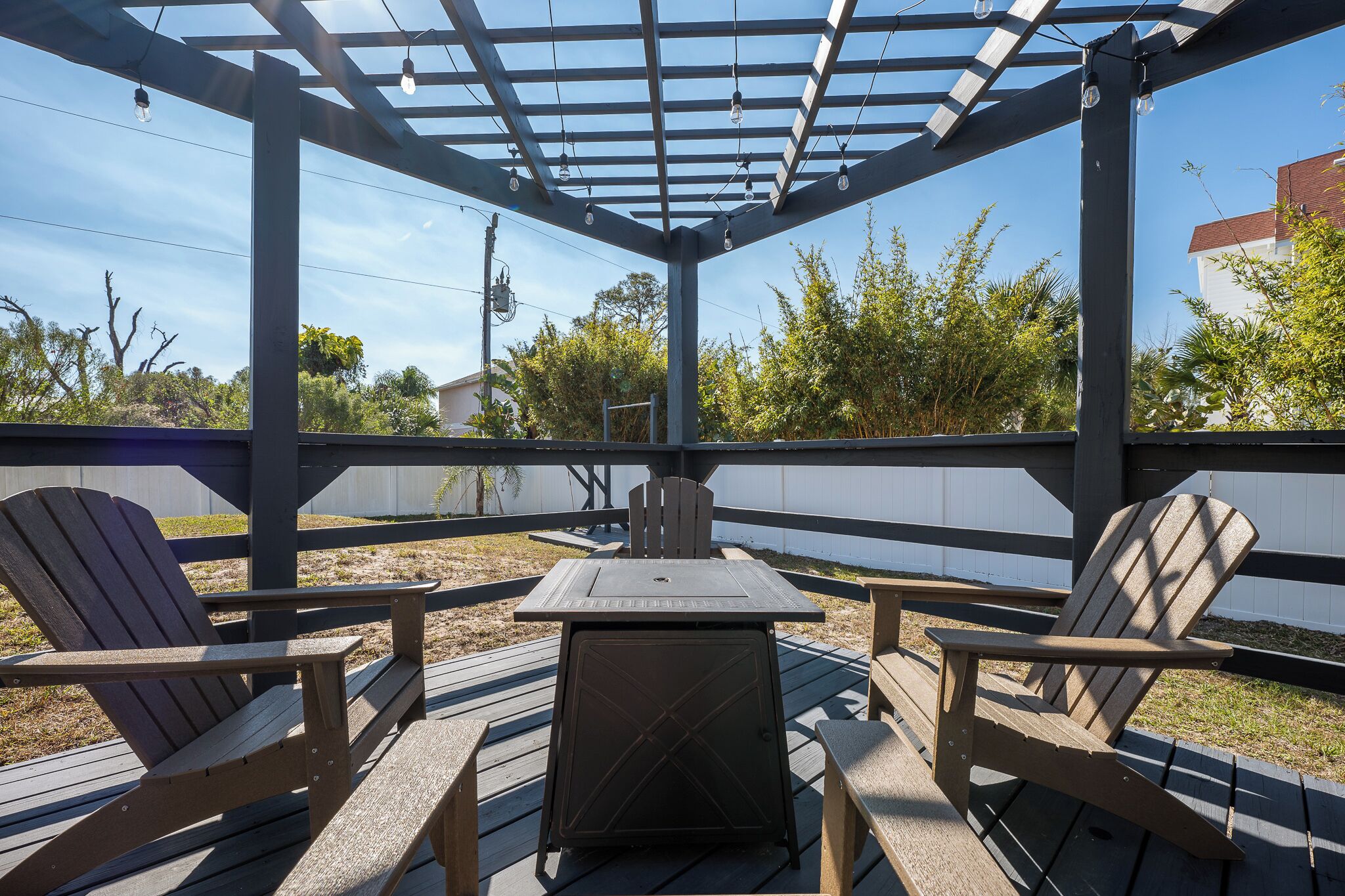 House (3 Bedrooms) | Property amenity