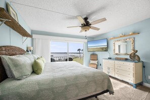 2 habitaciones, decoración personalizada y muebles diferentes 
