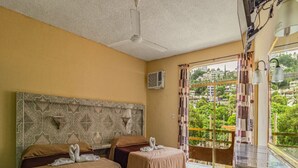 WiFi (free), bed sheets - HM Hotel El Rey (Acapulco)