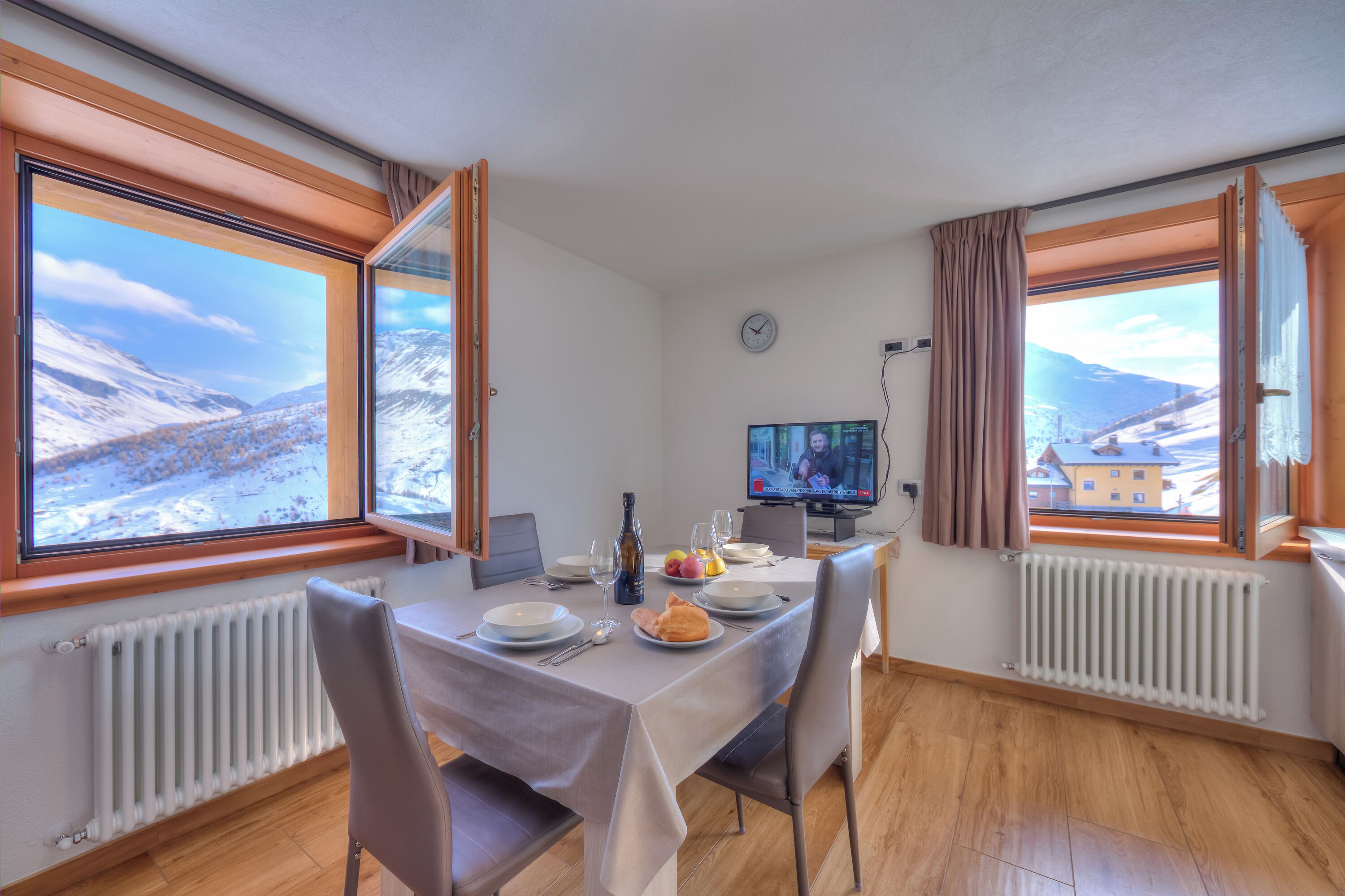 Apartemen Keluarga, beberapa kamar (Fiocco Di Neve Ski in- Ski out 10m) | Tempat makan