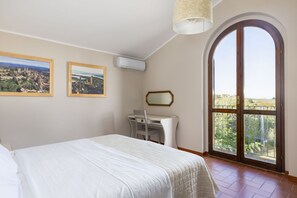 3 Schlafzimmer, Reisekinderbett, kostenloses WLAN