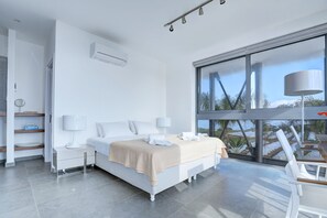 3 室のベッドルーム、アイロン / アイロン台、インターネット、ベッドシーツ
