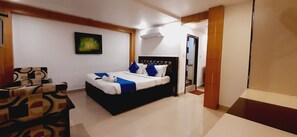 10 bedrooms, free WiFi, bed sheets - Make your stay relaxing & fun with Free Breakfast & WiFi (Vijayawada)