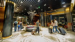 Front of property - Ocean Hotel (Phnom Penh)