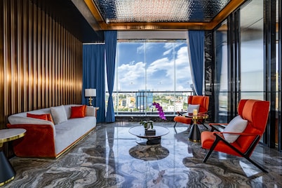 Ocean Hotel