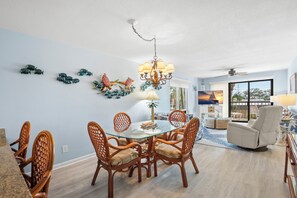Dining - 🌅 Unit 105 at Gulf Gate – Spacious Dual-View Condo for Up to 6 Guests (St Pete Beach)