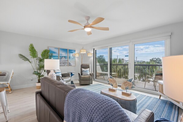 TV - 🌊 Unit 207 at Gulf Gate – Modern Bay View Comfort for Up to 4 Guests (St Pete Beach)