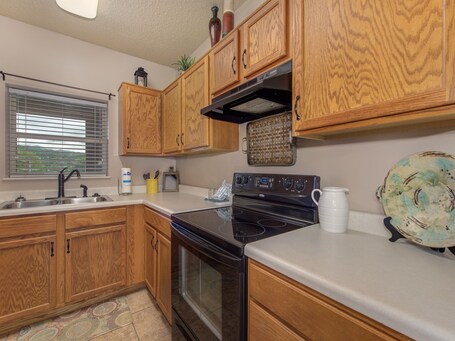 Cedar Lodge - Image 112
