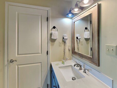 Cedar Lodge - Image 111
